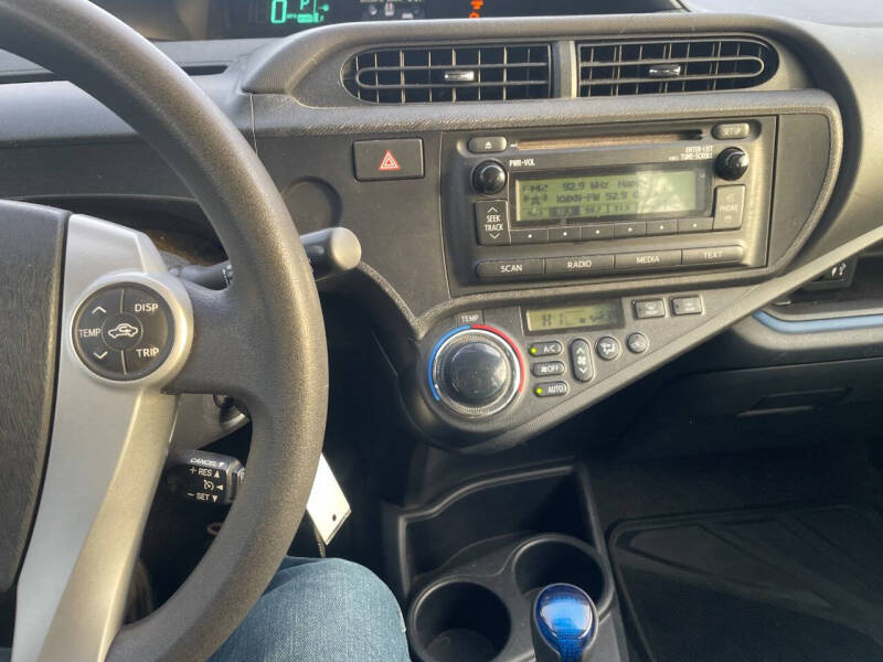 2013 Toyota Prius c Two