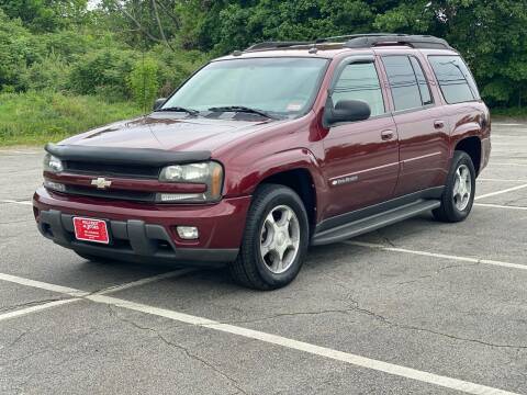 2004 Chevrolet TrailBlazer EXT for sale at Hillcrest Motors in Derry NH