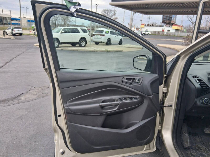 2017 Ford Escape S