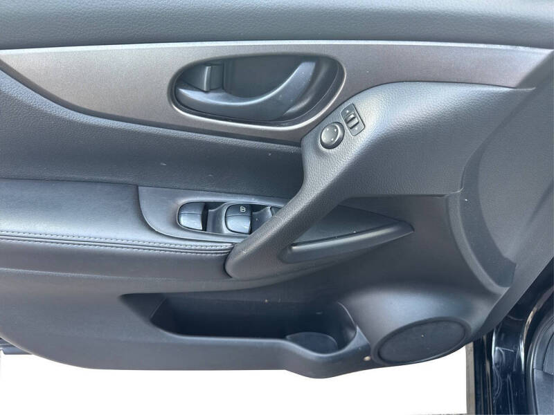 2019 Nissan Rogue Sport S