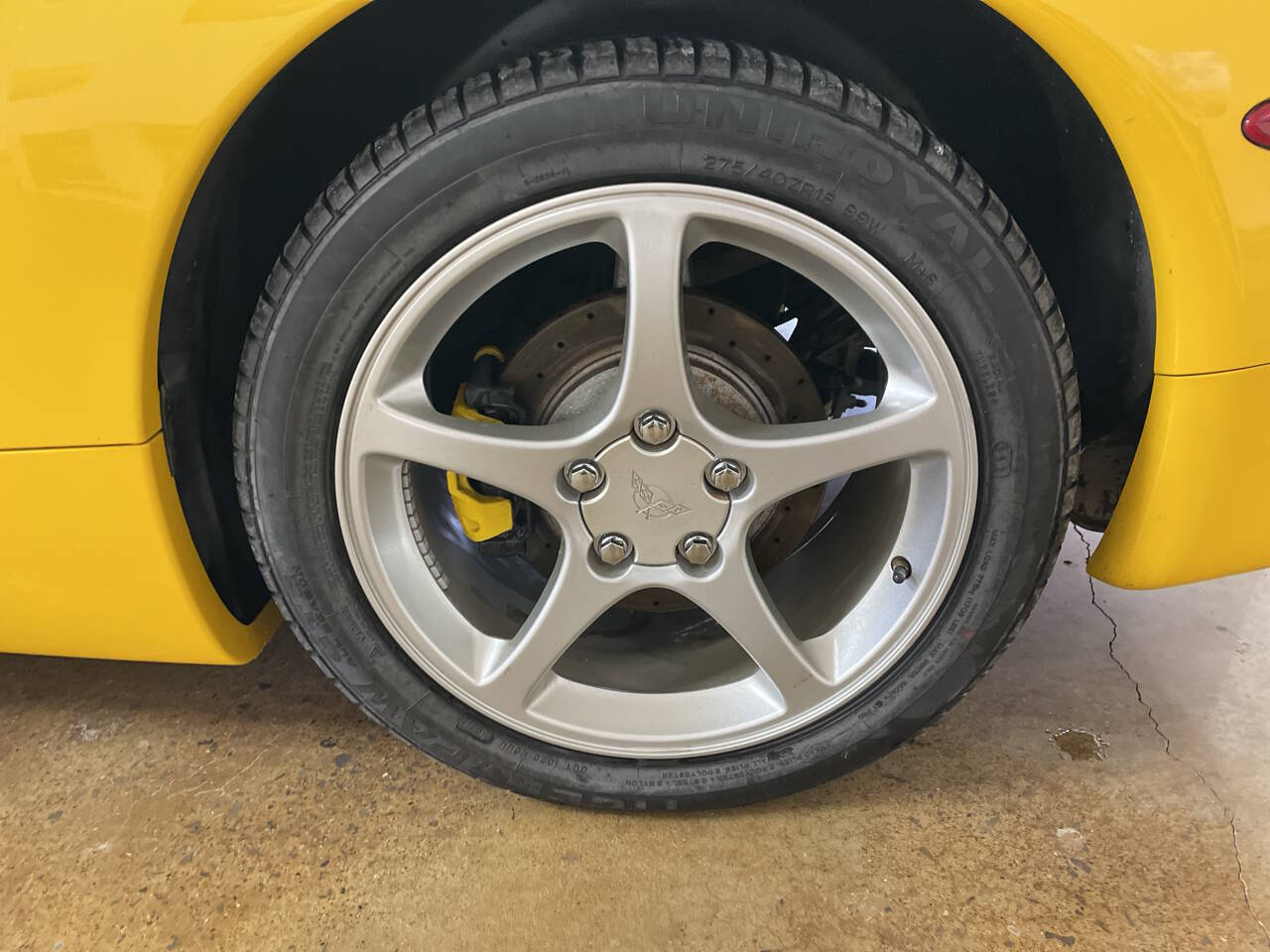 2004 Chevrolet Corvette 29
