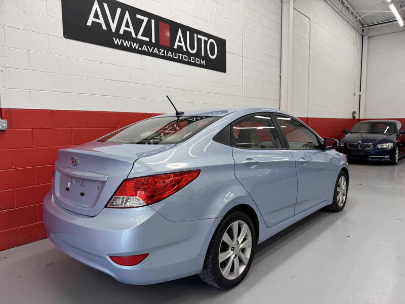 2012 Hyundai Accent GLS