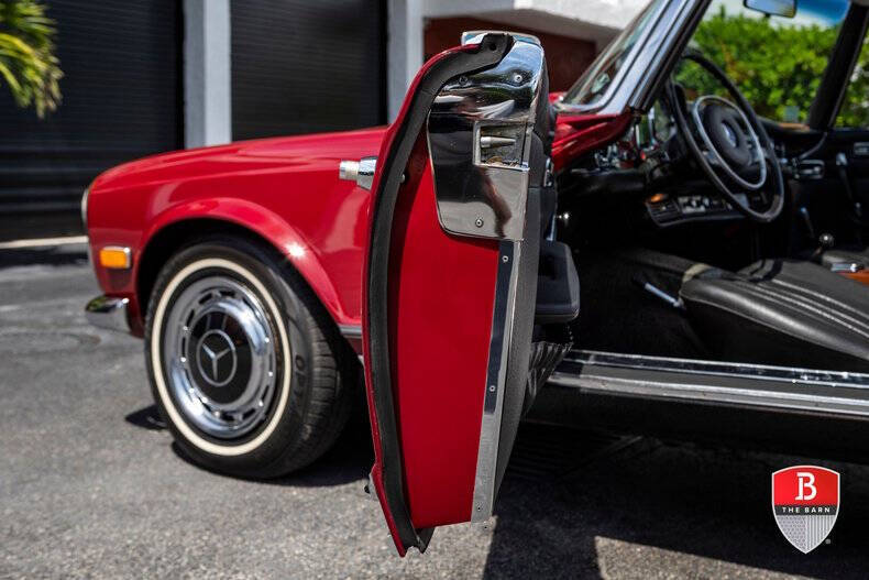 1970 Mercedes-Benz 280-Class