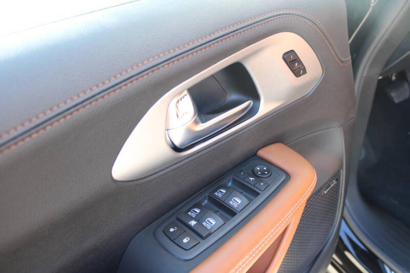 2026 Chrysler Pacifica Pinnacle