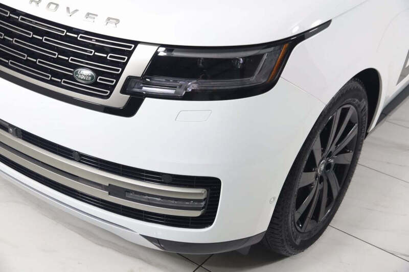 2024 Land Rover Range Rover P400 SE