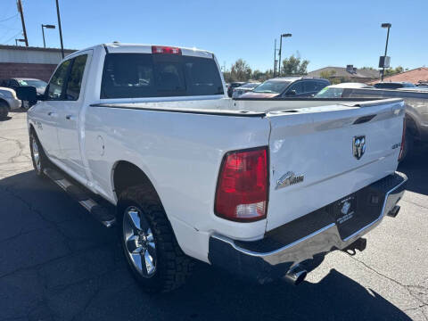 2016 RAM 1500 SLT
