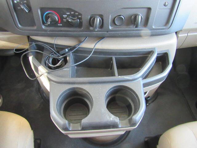 2017 Ford E-Series E-450 SD