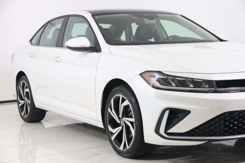 2025 Volkswagen Jetta SEL