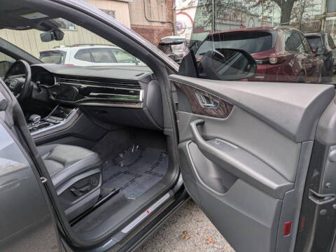 2021 Audi Q8 quattro Premium Plus 55 TFSI