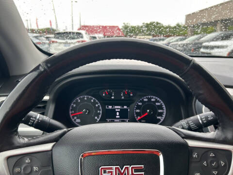 2017 GMC Acadia SLE-2