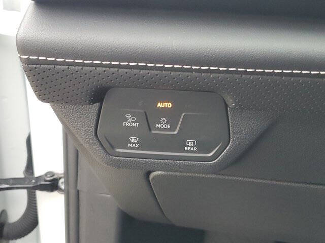 2024 Volkswagen Atlas SE