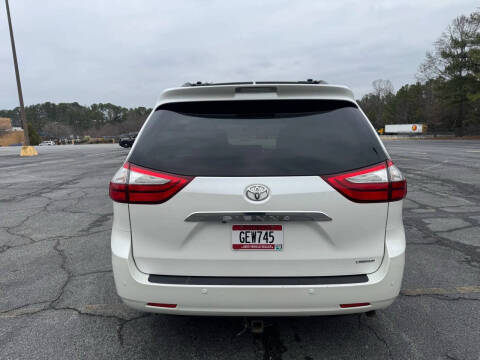 2015 Toyota Sienna