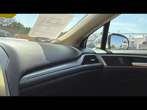 2017 Ford Fusion SE