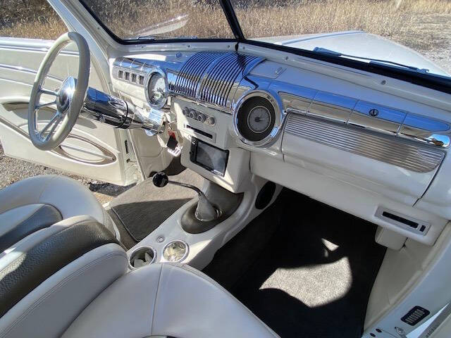 1948 Ford Coupe
