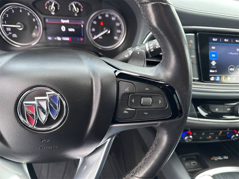 2023 Buick Enclave Essence
