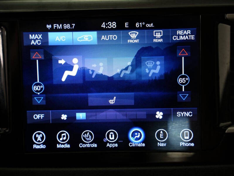 2017 Chrysler Pacifica Touring-L