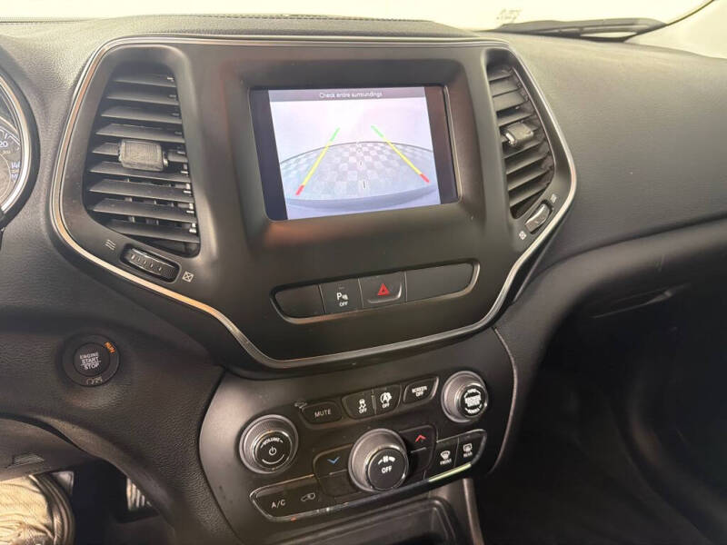 2020 Jeep Cherokee Altitude