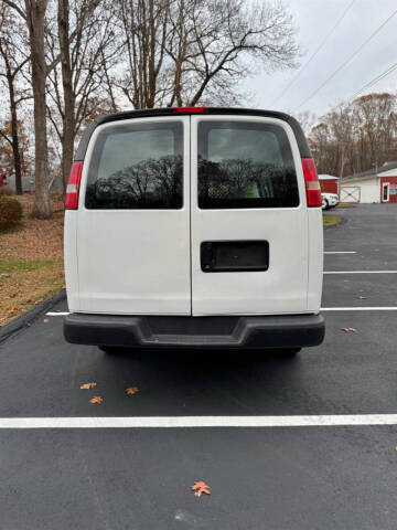 2017 Chevrolet Express 2500