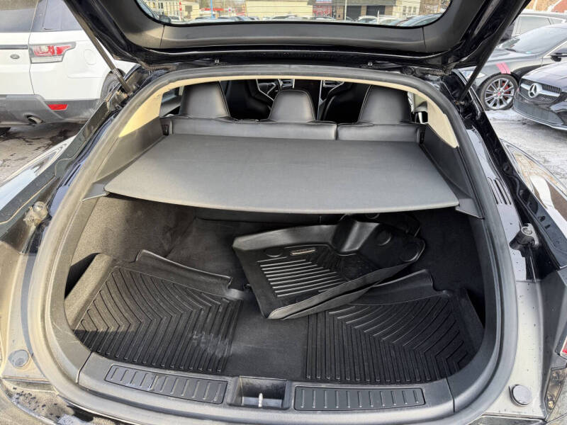 2015 Tesla Model S 70D