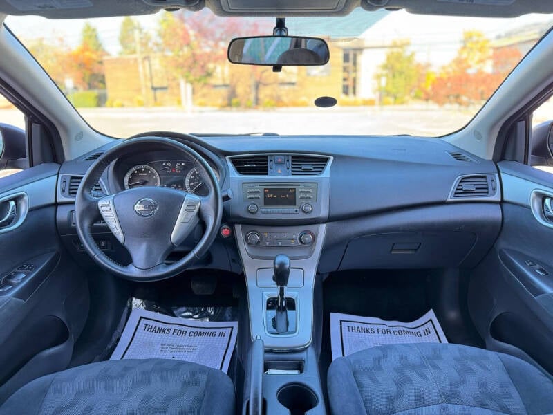 2013 Nissan Sentra SV photo 18