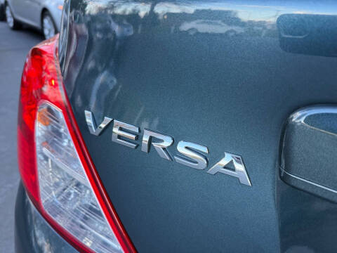 2016 Nissan Versa 1.6 SV