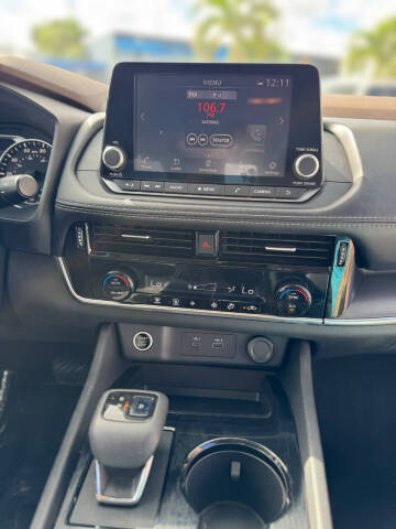 2021 Nissan Rogue SV