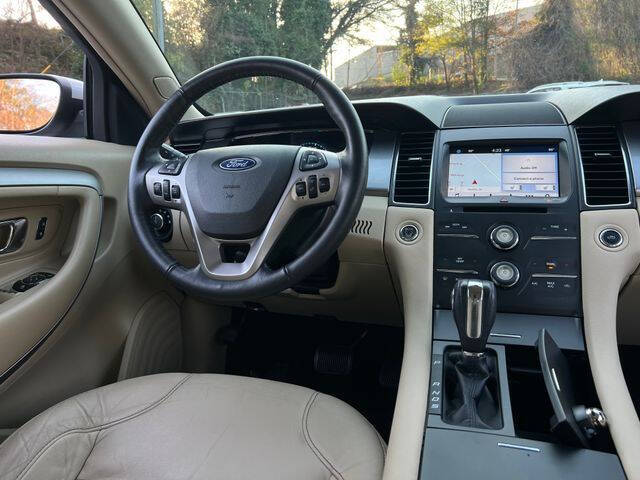 2016 Ford Taurus SEL