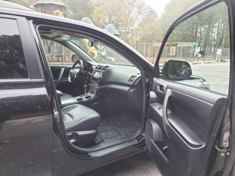 2013 Toyota Highlander SE