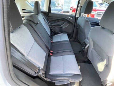 2017 Ford C-MAX Hybrid SE