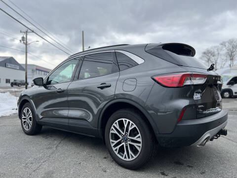 2020 Ford Escape SEL