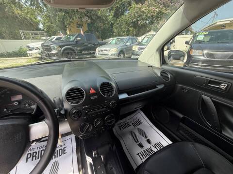 2010 Volkswagen New Beetle