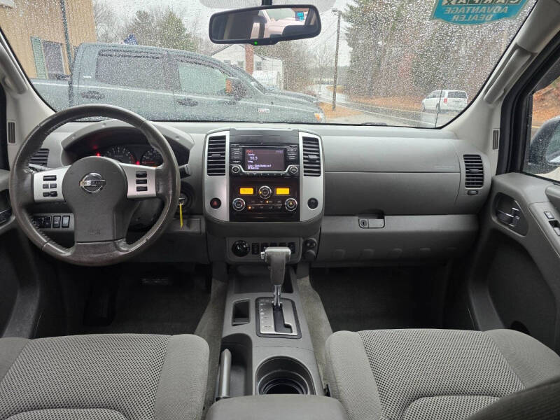 2017 Nissan Frontier SV