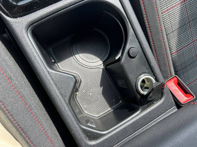 2024 Volkswagen Golf GTI S