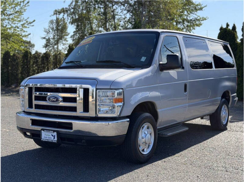 2013 Ford E-Series E-350 SD XLT