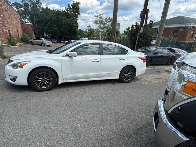 2015 Nissan Altima S photo 7