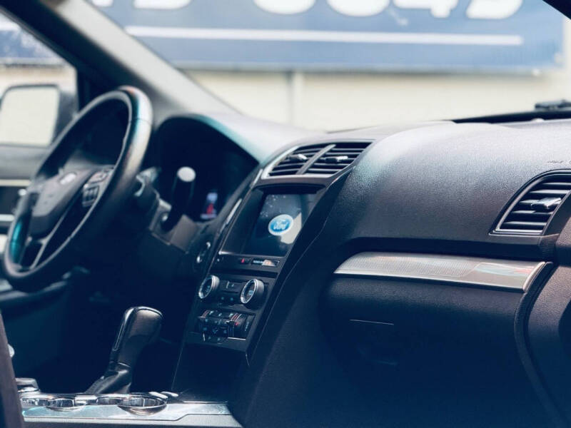 2017 Ford Explorer XLT