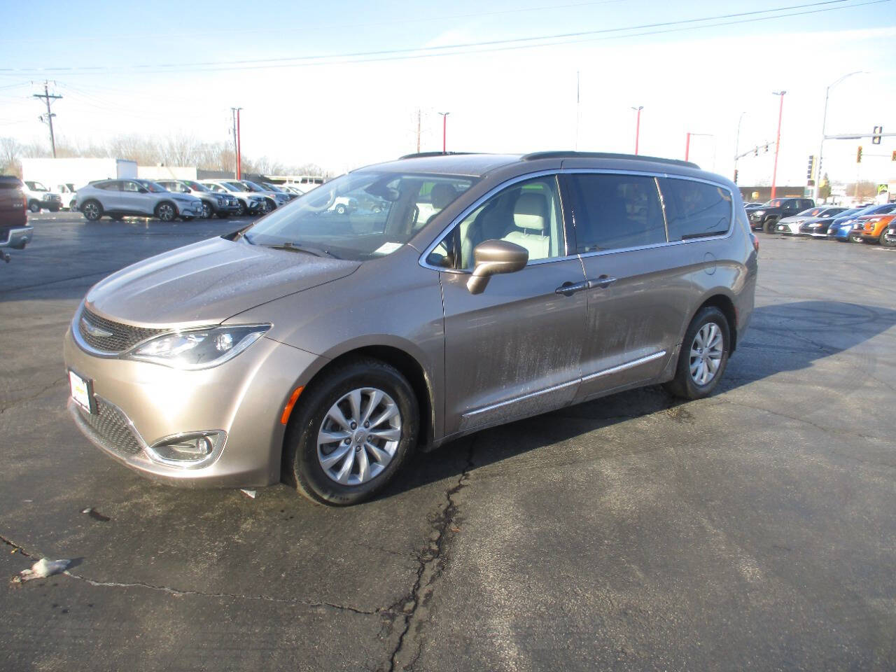 2017 Chrysler Pacifica Touring L 4dr Mini Van's photo