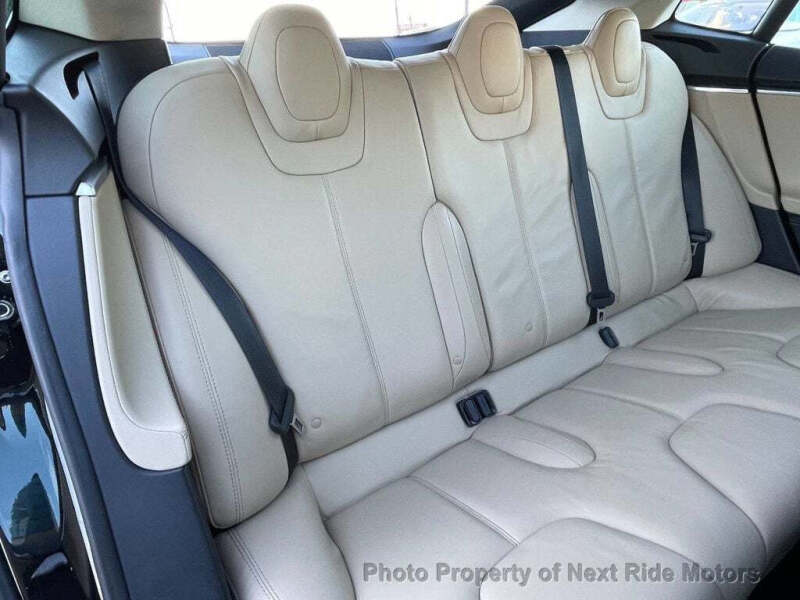 2013 Tesla Model S Performance