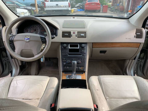 2005 Volvo XC90 2.5T