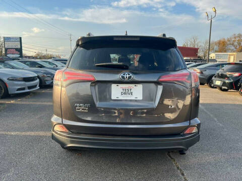 2018 Toyota RAV4 LE
