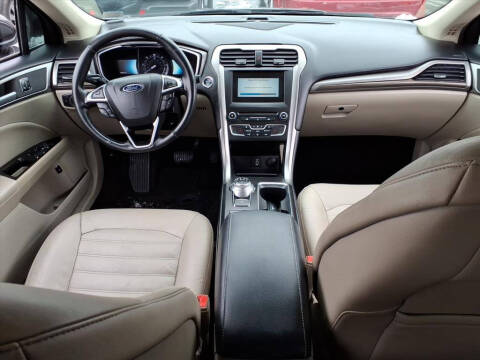 2017 Ford Fusion Hybrid SE