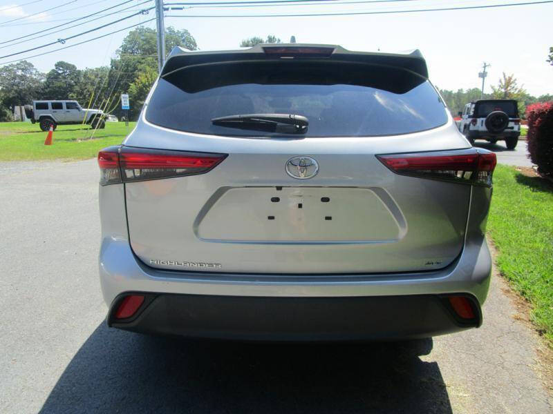 2023 Toyota Highlander XLE