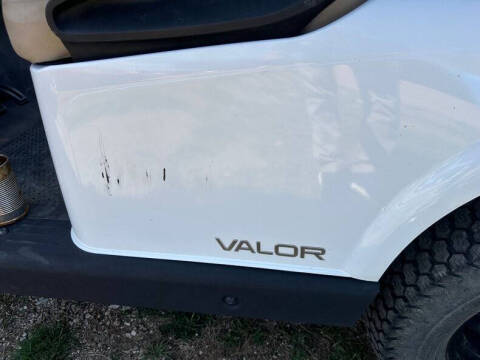 2018 E-Z-GO Valor