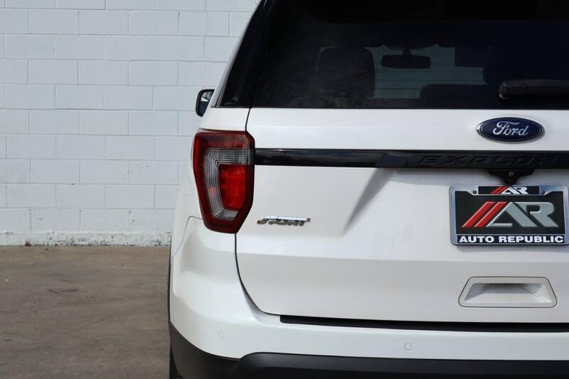 2017 Ford Explorer Sport