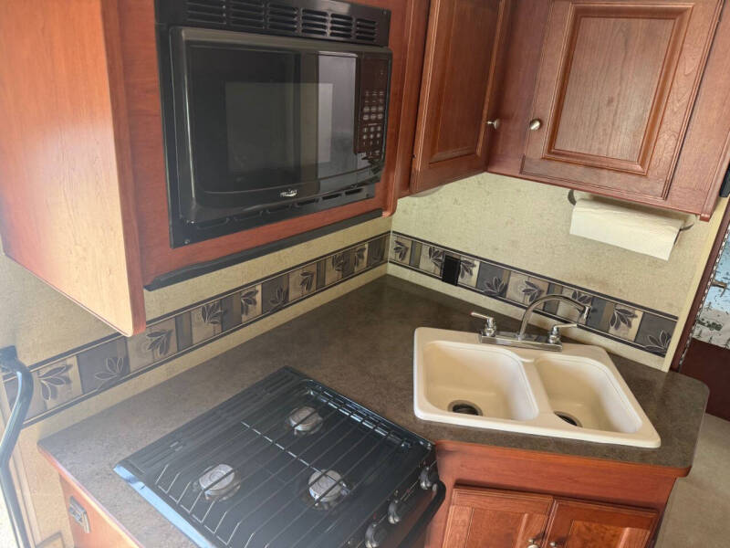 2015 Winnebago Vista