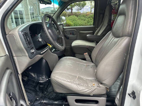 1999 Chevrolet Express G2500