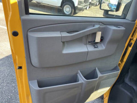 2025 Chevrolet Express 3500
