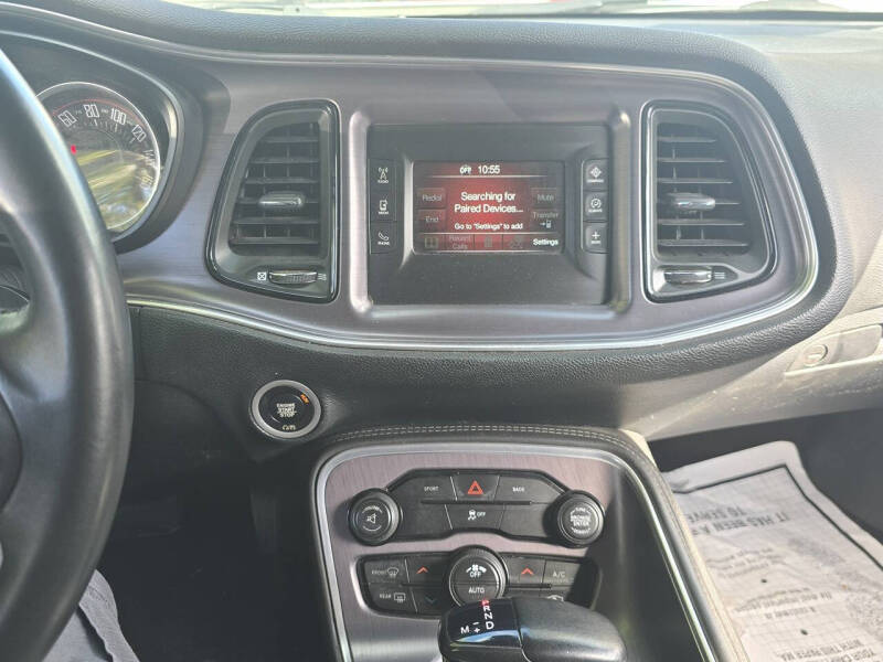 2016 Dodge Challenger SXT