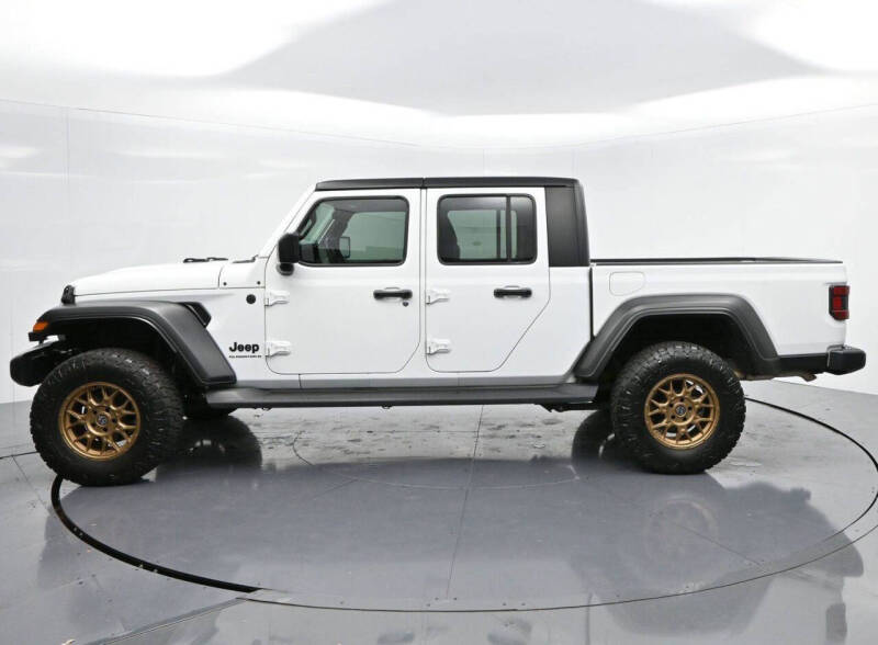 2024 Jeep Gladiator Sport