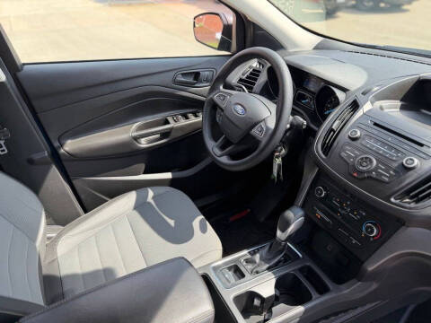 2017 Ford Escape S